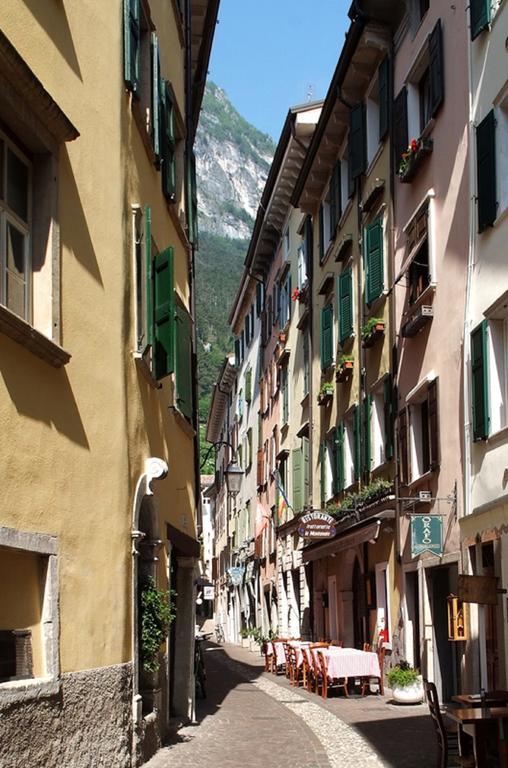 Albergo La Montanara Riva del Garda Luaran gambar