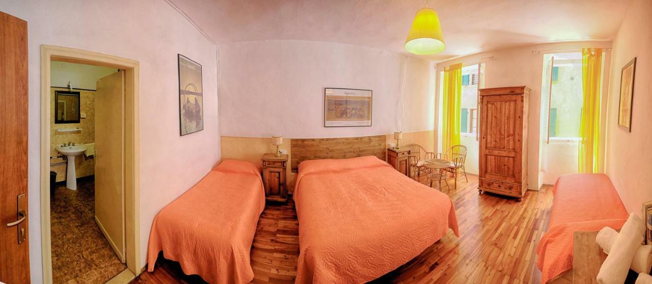 Albergo La Montanara Riva del Garda Luaran gambar